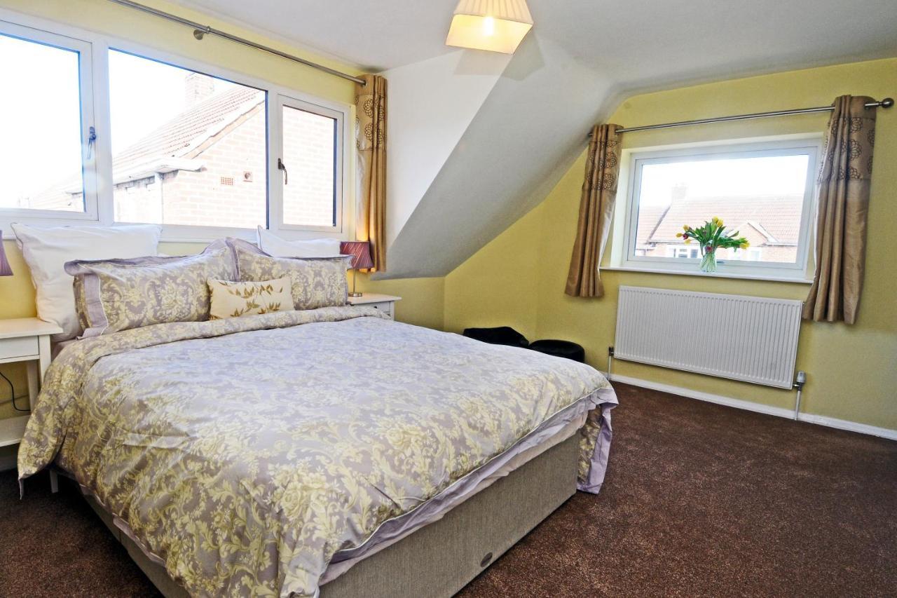 Whitby Spacious Rugby Field Cottage With Off-Street Parking And Ev Fast Point For Electric Cars 外观 照片